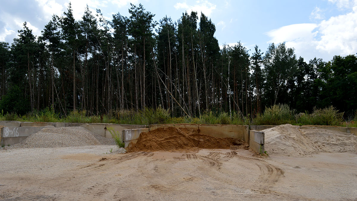 Kies und Recyclingbaustoffen bei BVS Zeitz Container Dienst