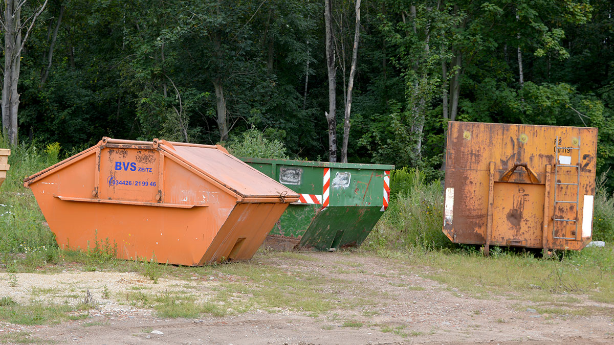 Container (von 3,5 bis 40 m³) bei BVS Zeitz  Container Dienst
